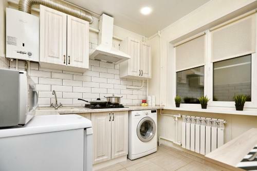 Apartment Bolshevikov 3