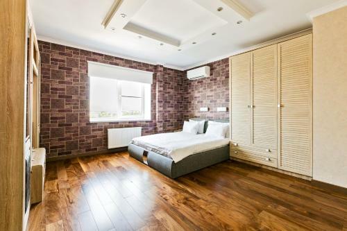 Laspace Apartments