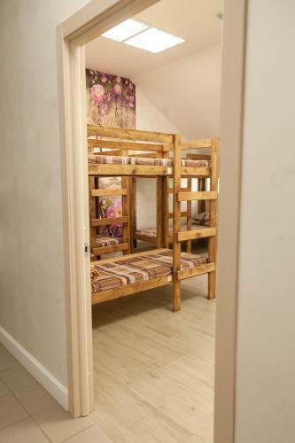 ????? Hostel