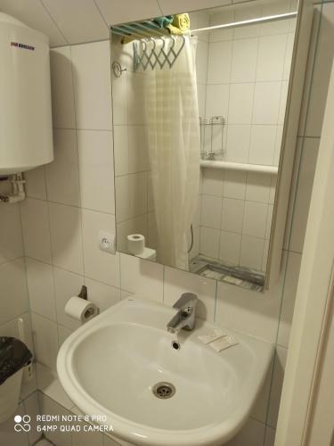 Aparthotel ?????-????? ?????