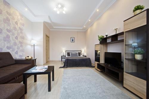 Apartment On Oktyabrskaya 181/2