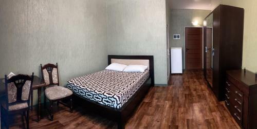 Hostal Ten Zero Six Guest House