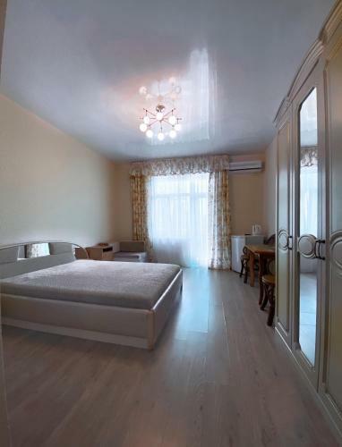 Hostal Ten Zero Six Guest House