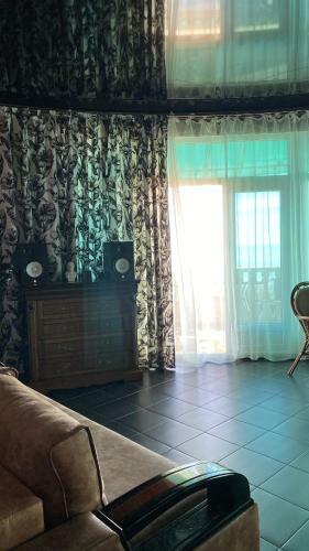 Hostal Ten Zero Six Guest House