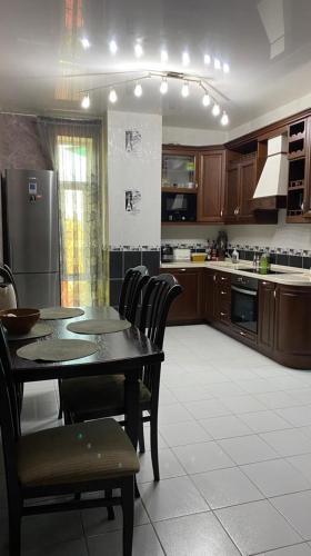 Hostal Ten Zero Six Guest House