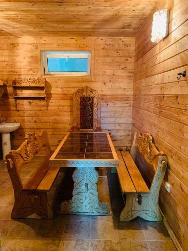 Hostal Ten Zero Six Guest House