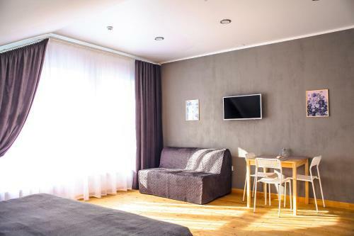 Home Hotel