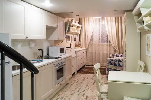 Inhome24 2 Floor Apartment On Polyarnaya 31a