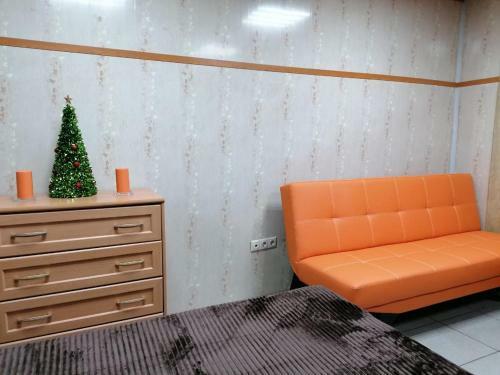 999 Gold Hotel