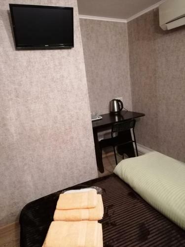 999 Gold Hotel