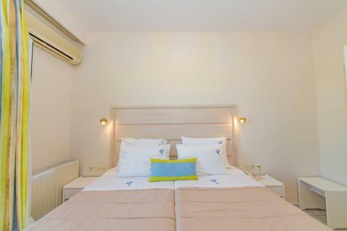 Odysseus Hotel