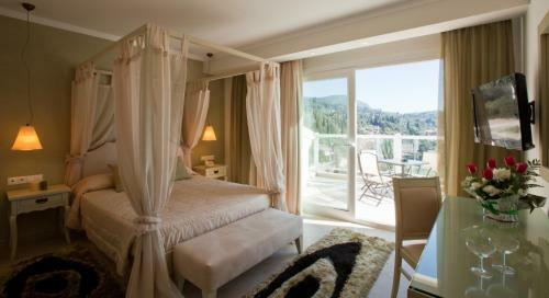 Odysseus Hotel