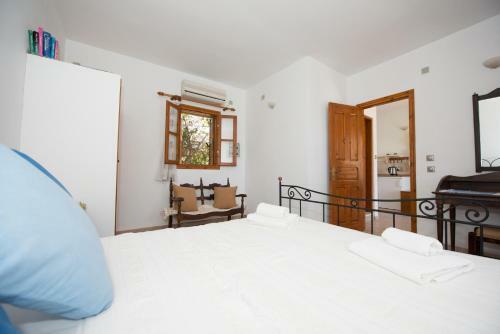 Hermes Apartment