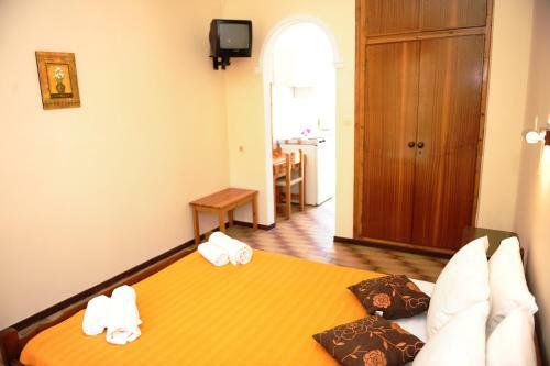 Aparthotel Phivos Hotel