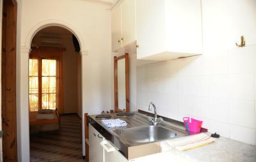 Aparthotel Phivos Hotel