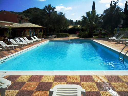 Aparthotel Phivos Hotel