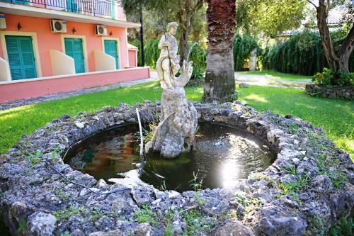 Aparthotel Phivos Hotel