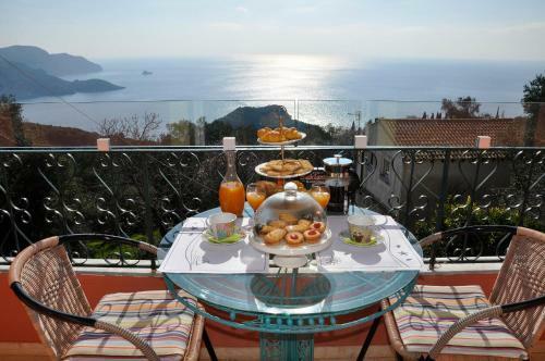 Villa Tango