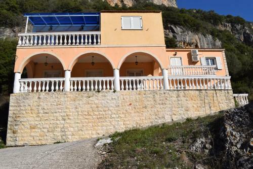 Villa Alexandros