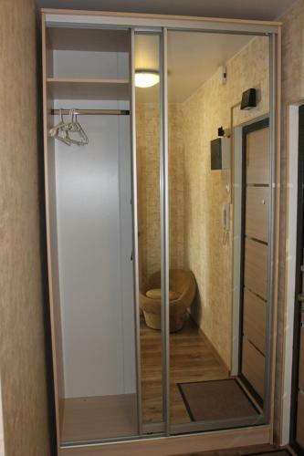 Apartment Tikhomirova 1