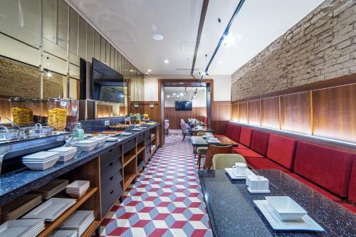 V Hotel Sadovaya