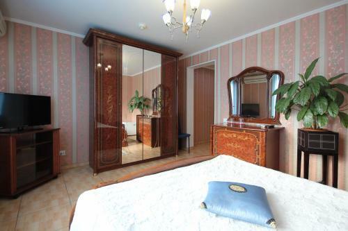 Hotel Nadezhda And K