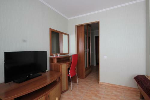 Hotel Nadezhda And K