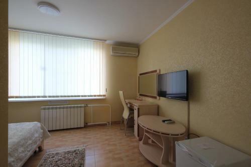 Hotel Nadezhda And K