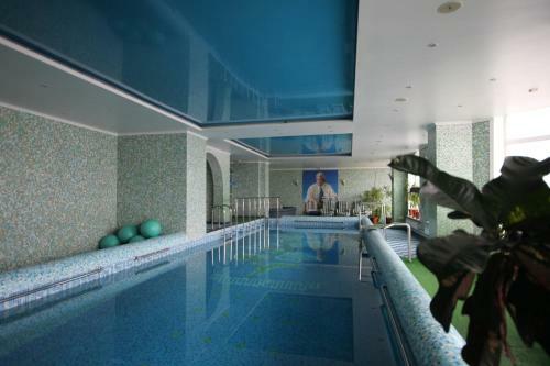 Hotel Nadezhda And K