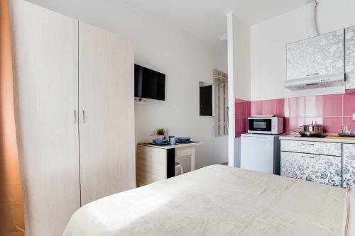 Apartments At Skolkovskaya / New Day