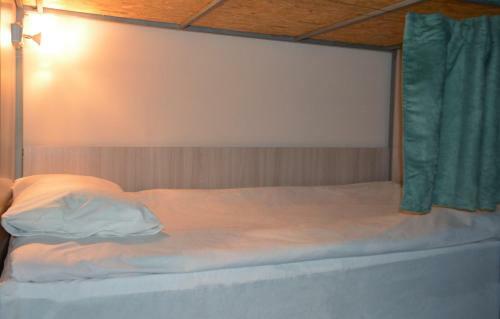 Hostel ?????????