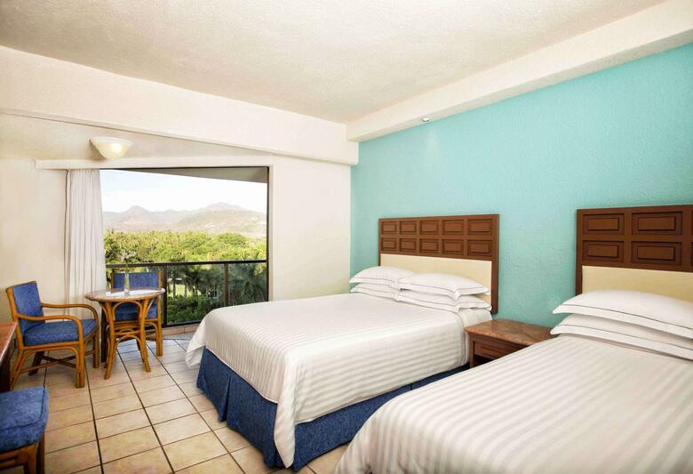 Hotel Barcel� Ixtapa
