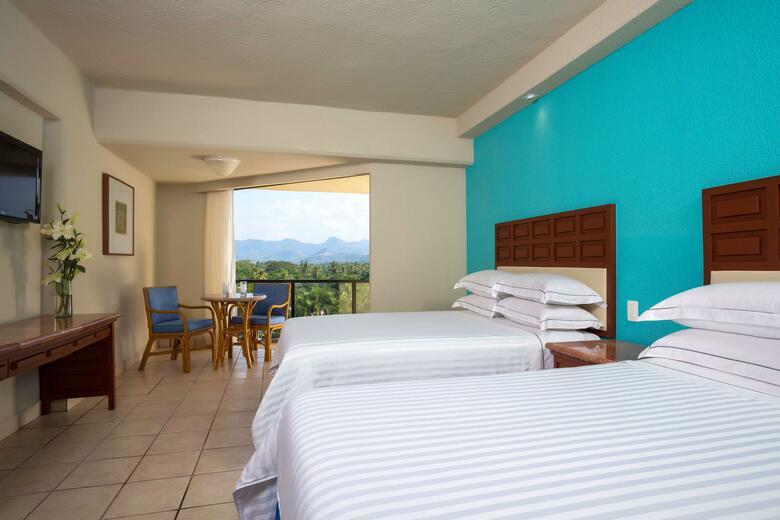 Hotel Barcel� Ixtapa