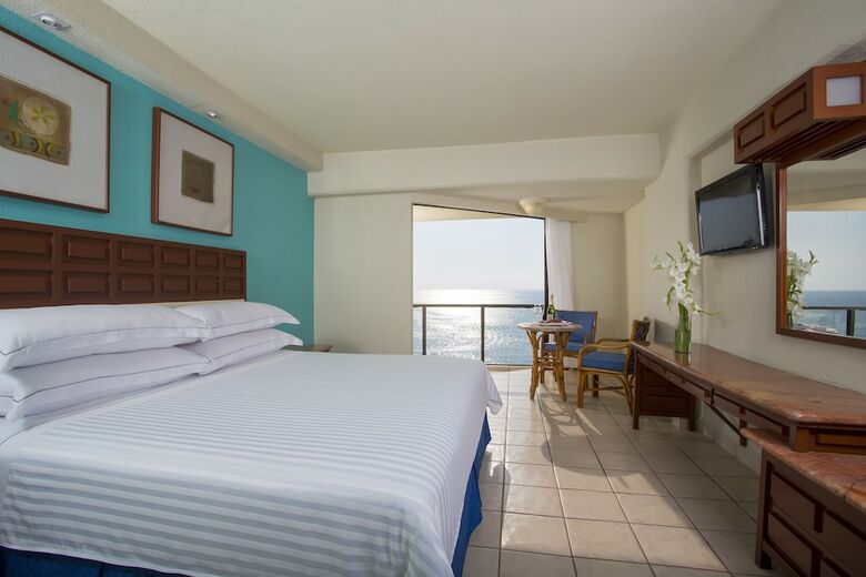 Hotel Barcel� Ixtapa