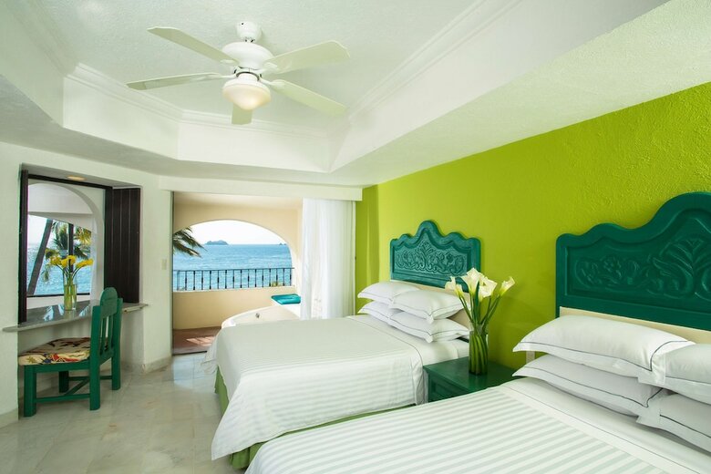 Hotel Barcel� Ixtapa