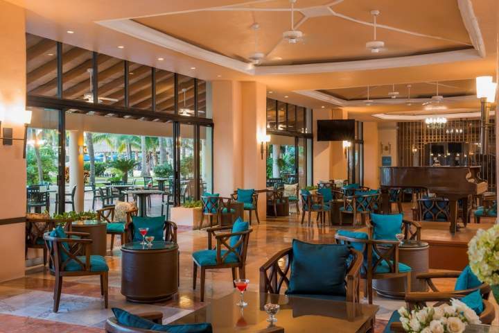Hotel Barcel� Ixtapa