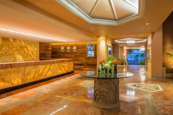 Hotel Barcel� Ixtapa