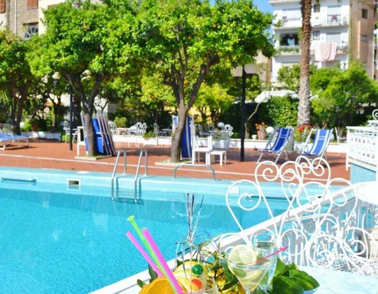 Hotel Carlton International