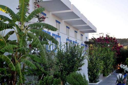 Nefeli Apartments