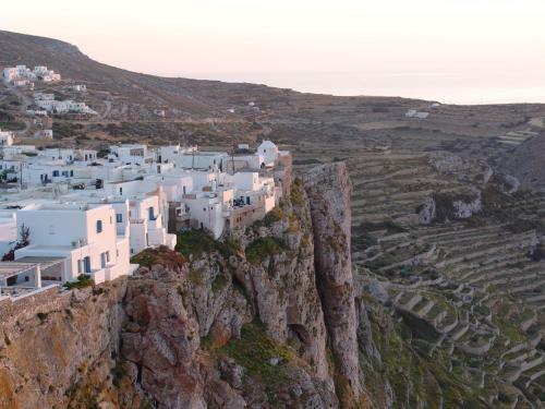 Coral Apartments