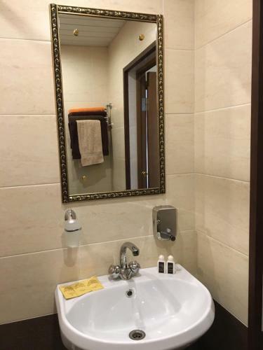 Hotel Alex House