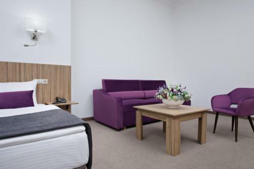 Hotel Orlinye Skaly
