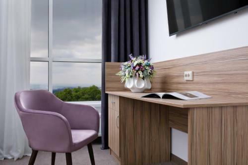 Hotel Orlinye Skaly