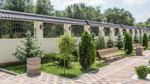 Goluboe Ozero Hotel