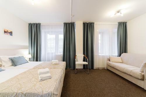Simple Bon Voyage Hotel