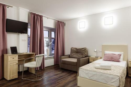 Simple Bon Voyage Hotel