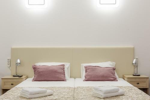 Simple Bon Voyage Hotel