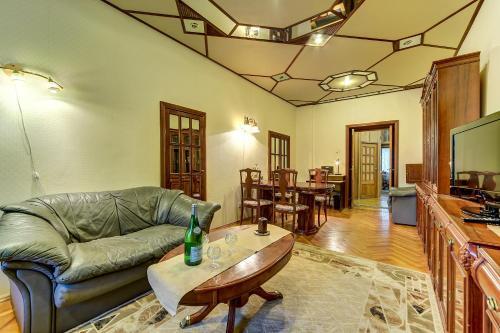Longo Apartment ????????