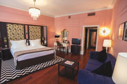 Dom Boutique Hotel By Authentic Hotels