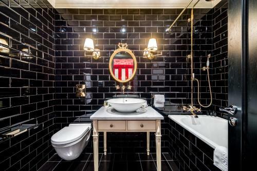 Dom Boutique Hotel By Authentic Hotels